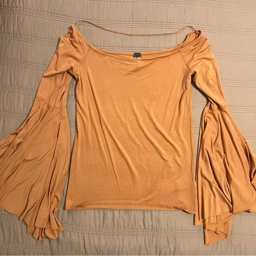 We The Free Tan Off-Shoulder Top bell Sleeves Birds of Paradise - Picture 5 of 8